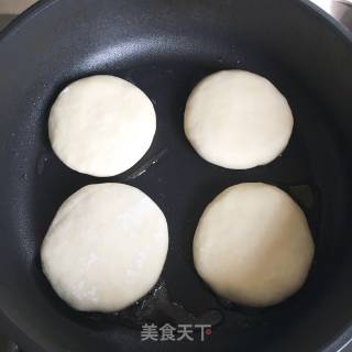 包菜虾皮饼的做法步骤：10