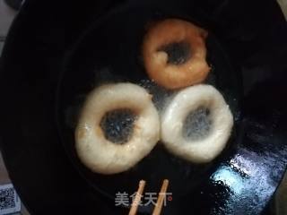 家常版焦圈的做法步骤：8
