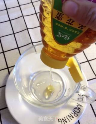 蓝色梦幻饮的做法步骤：1
