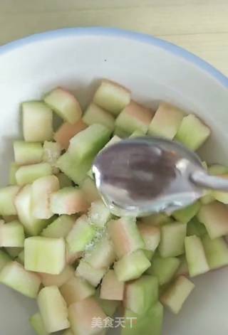 酸甜西瓜皮的做法步骤：6