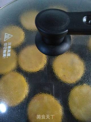 南瓜豆沙糯米饼的做法步骤：12