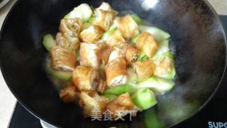 丝瓜炒油条的做法步骤：8