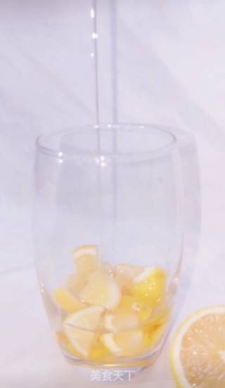彩虹柠檬水的做法步骤：2
