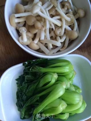蚝油蟹味菇的做法步骤：3