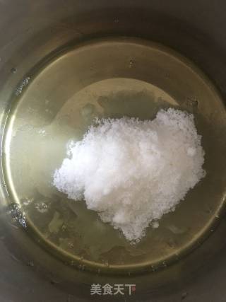 彩色蛋白糖的做法步骤：1