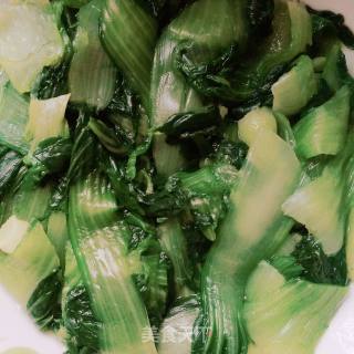 香菇扒油菜的做法步骤：1