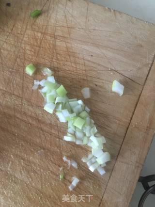 炒凉面的做法步骤：1