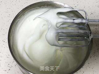 10寸香蕉泥戚风蛋糕的做法步骤：12
