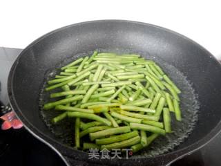 蒜香豆角的做法步骤：4