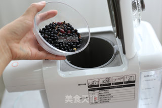 黑米豆浆的做法步骤：3