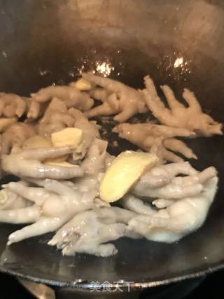 香辣鸡爪的做法步骤：9