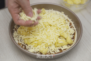 菠萝披萨的做法步骤：9