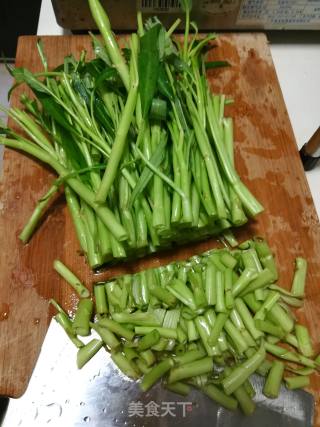 豆豉蒜蓉炒空心菜头的做法步骤：1