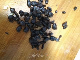 豆豉蒜蓉炒空心菜头的做法步骤：2