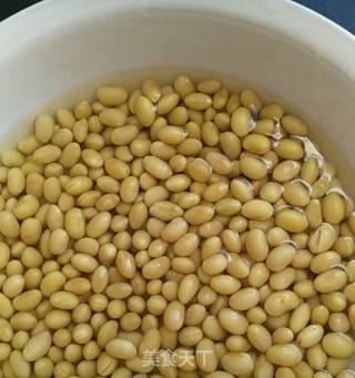 香辣黄豆的做法步骤：1