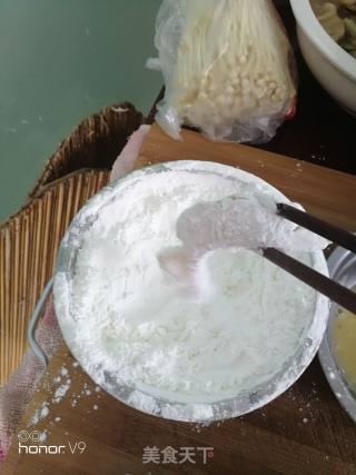 酥炸龙利鱼的做法步骤：4
