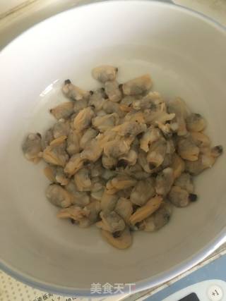 娃娃菜花蛤汤的做法步骤：4