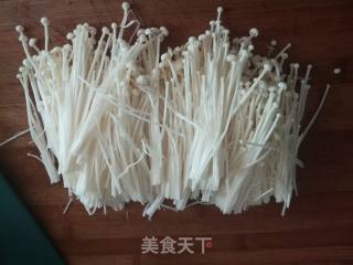 红油金针肥牛的做法步骤：1