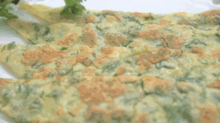 芹菜煎饼的做法步骤：4
