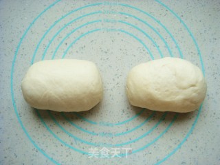 葡萄干软欧包的做法步骤：6