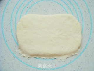 葡萄干软欧包的做法步骤：7