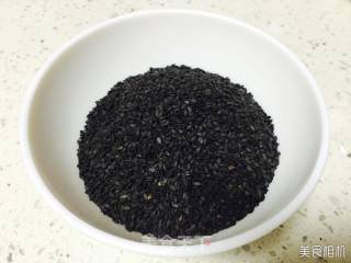 芝麻盐的做法步骤：1