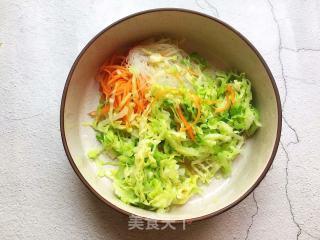 凉拌粉丝包菜的做法步骤：4