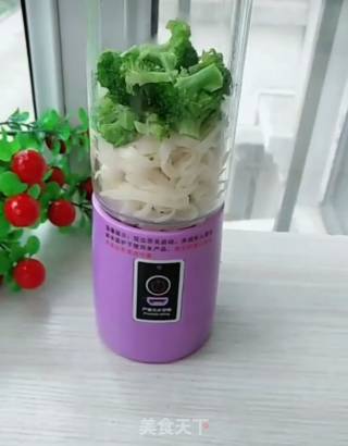 西蓝花面条蛋黄糊的做法步骤：4