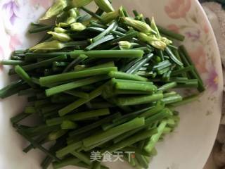 韭苔炒虾仁的做法步骤：1