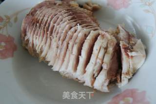 护心肉爆炒绿甘蓝的做法步骤：3