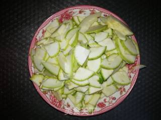 茄汁茭瓜的做法步骤：1