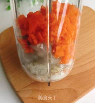 蛋饼夹肉的做法步骤：4