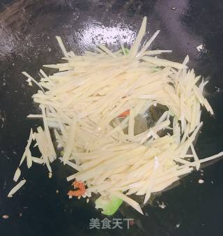 牛肉炒土豆丝的做法步骤：5