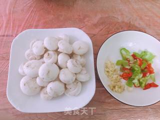 素炒口蘑菇的做法步骤：1