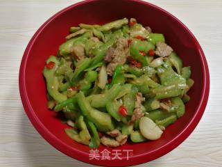 苦瓜炒肉的做法步骤：12