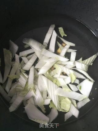 白菜肉片煲的做法步骤：5