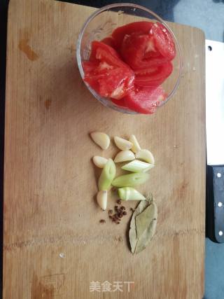 茄汁土豆炖牛肉的做法步骤：3