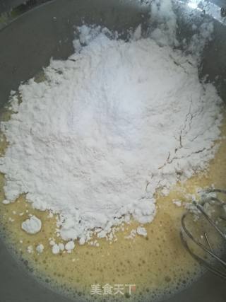 火龙果鸡蛋松饼的做法步骤：4