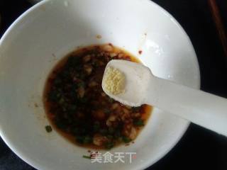 凉拌饺子皮的做法步骤：9
