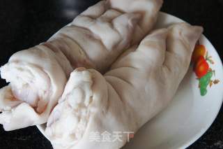 黄豆焖猪手的做法步骤：1