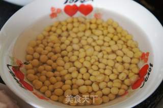 黄豆焖猪手的做法步骤：3