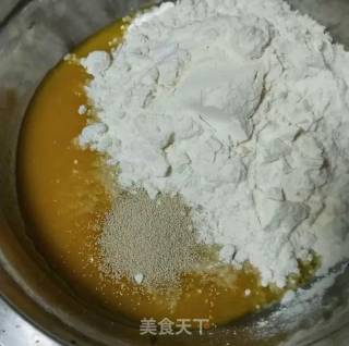 南瓜卡通馒头的做法步骤：1