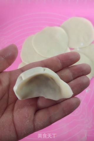 香菇猪肉水饺的做法步骤：9
