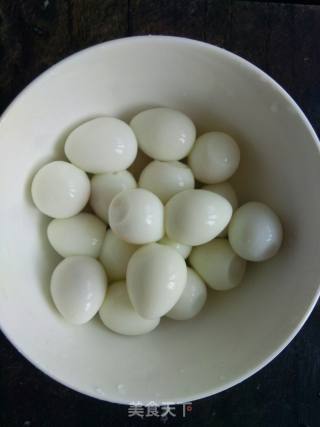 肉烧千张鹌鹑蛋的做法步骤：5