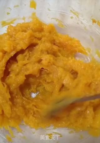 豆沙芝麻南瓜饼的做法步骤：7