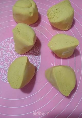豆沙芝麻南瓜饼的做法步骤：10