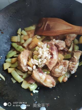 脆骨炖芸豆土豆的做法步骤：7