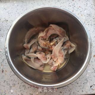 清蒸鱼片的做法步骤：1