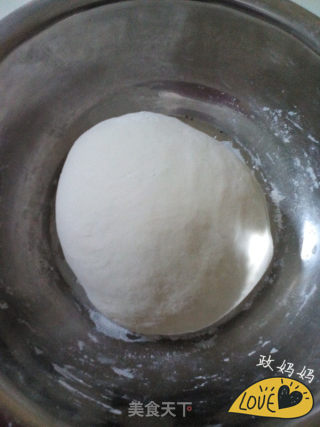 荠菜饺子的做法步骤：1