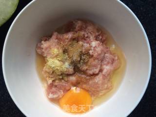 肉丸冬瓜汤的做法步骤：2